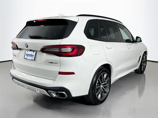 Alpine White 2023 BMW X5 xDrive40i