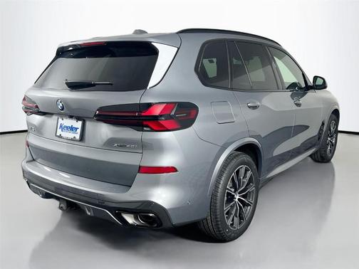 Gray Metallic 2026 BMW X5 xDrive40i