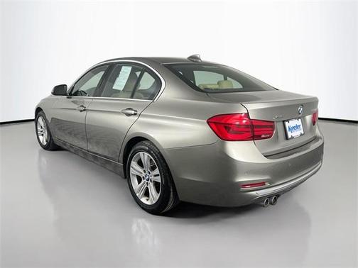 2018 BMW 330 i xDrive