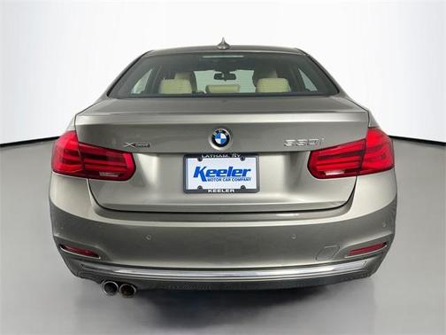 2018 BMW 330 i xDrive