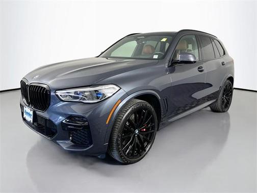 2022 BMW X5 M50i