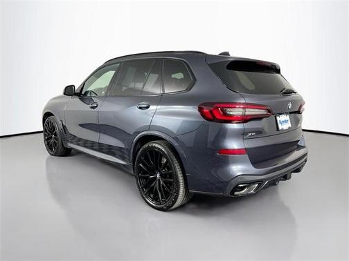 2022 BMW X5 M50i