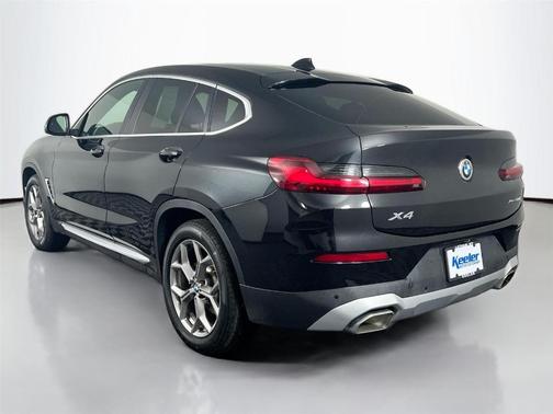 Black Sapphire Metallic 2022 BMW X4 xDrive30i