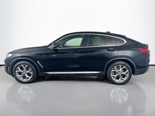 Black Sapphire Metallic 2022 BMW X4 xDrive30i