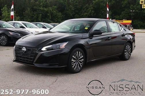 Super Black 2026 Nissan Altima 2.5 SV