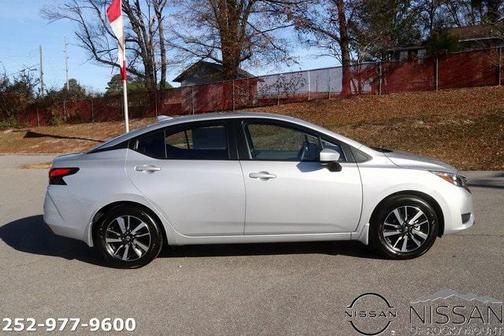 2025 Nissan Versa 1.6 SV