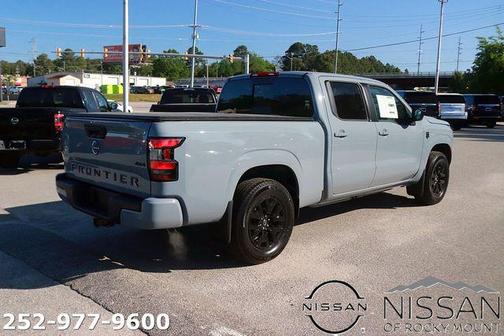 Boulder Gray Pearl 2026 Nissan Frontier SV