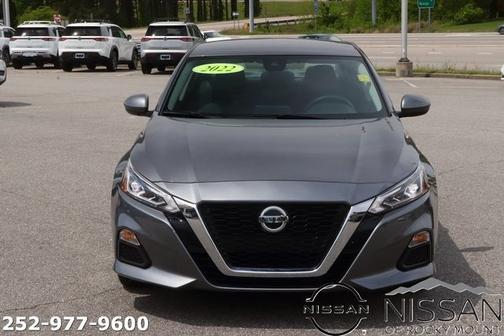 2022 Nissan Altima 2.5 SV