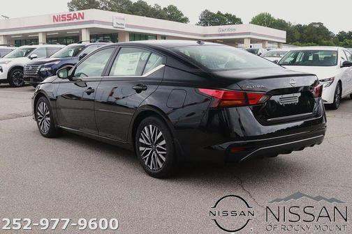 Super Black 2026 Nissan Altima 2.5 SV