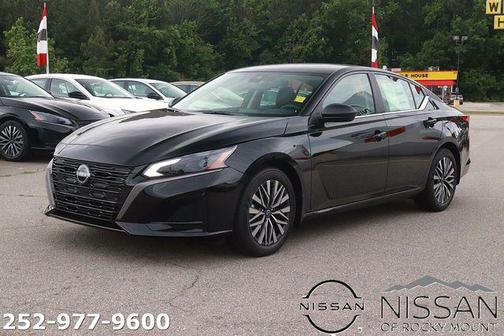 Super Black 2026 Nissan Altima 2.5 SV
