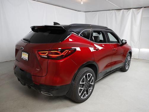 Radiant Red Tintcoat 2026 Chevrolet Blazer RS