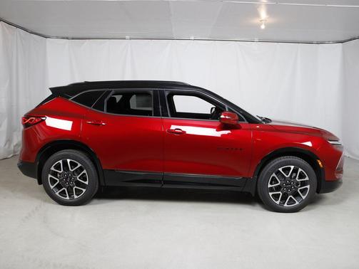 Radiant Red Tintcoat 2026 Chevrolet Blazer RS