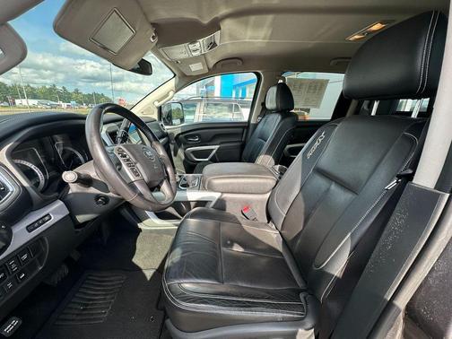 2018 Nissan Titan PRO-4X