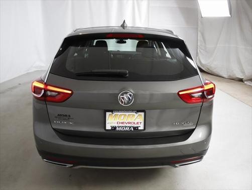 2018 Buick Regal TourX Essence