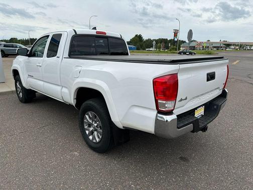 2017 Toyota Tacoma SR5