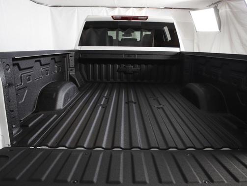 Summit White 2026 Chevrolet Silverado 3500 LT