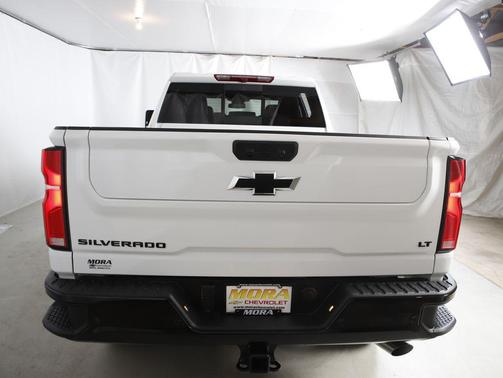 Summit White 2026 Chevrolet Silverado 3500 LT