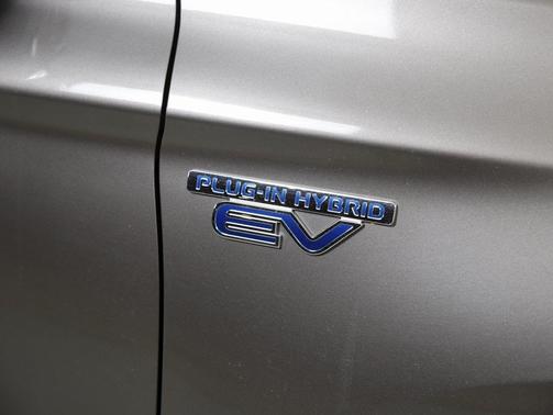 2018 Mitsubishi Outlander PHEV SEL