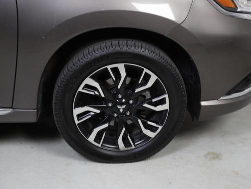 2018 Mitsubishi Outlander PHEV SEL