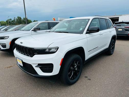 2024 Jeep Grand Cherokee Altitude