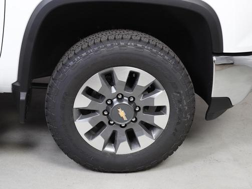Summit White 2026 Chevrolet Silverado 3500 LT
