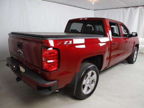 Cajun Red Tintcoat 2018 Chevrolet Silverado 1500 2LT