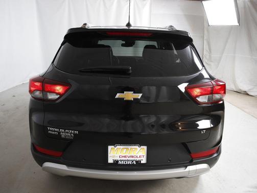 Mosaic Black Metallic 2024 Chevrolet Trailblazer LT