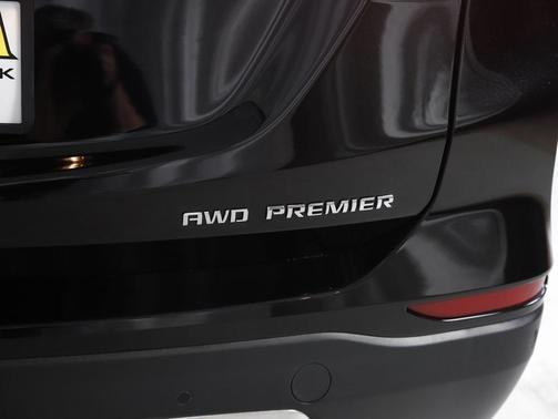2022 Chevrolet Equinox Premier w/1LZ