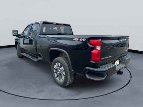2022 Chevrolet Silverado 2500 Custom