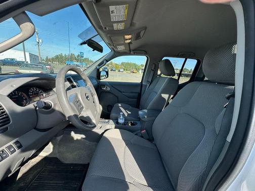 2015 Nissan Frontier SV