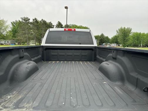 2017 RAM 2500 Tradesman Crew Cab 4x4 8' Box