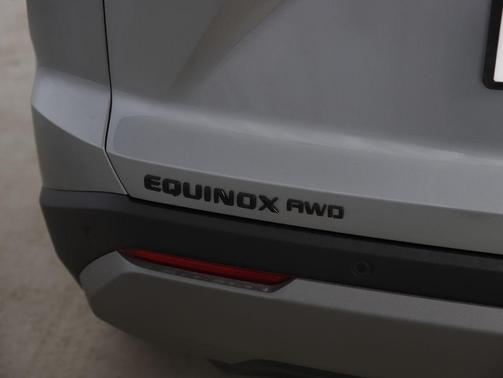 Sterling Gray Metallic 2026 Chevrolet Equinox 1LT