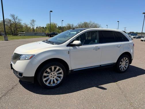 Champagne 2013 Lincoln MKX Base