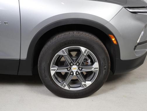Sterling Gray Metallic 2024 Chevrolet Blazer 2LT