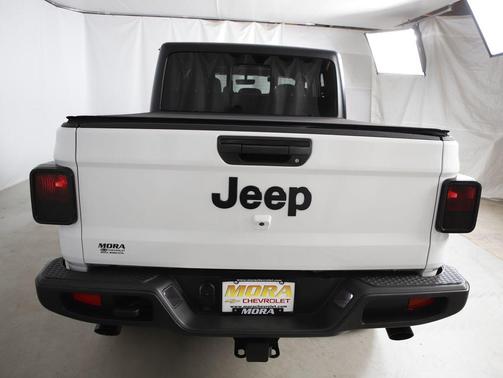 Bright White Clearcoat 2023 Jeep Gladiator Sport S
