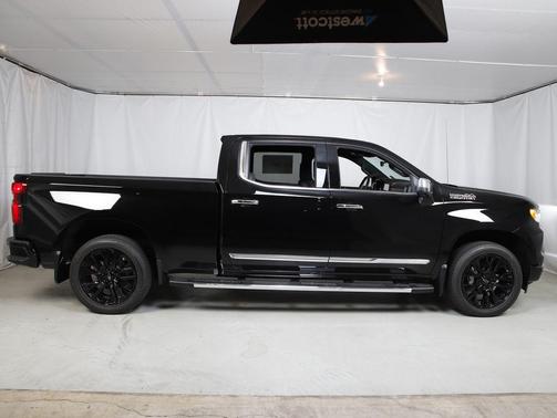Black 2026 Chevrolet Silverado 1500 High Country