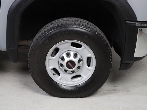 2024 GMC Sierra 2500 Pro