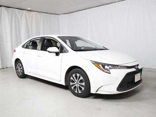 2022 Toyota Corolla Hybrid LE