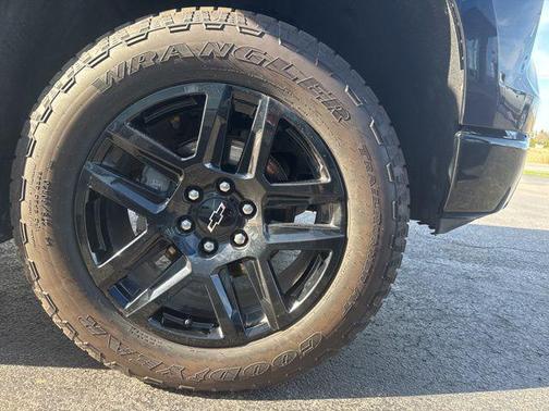 2023 Chevrolet Silverado 1500 Custom Trail Boss