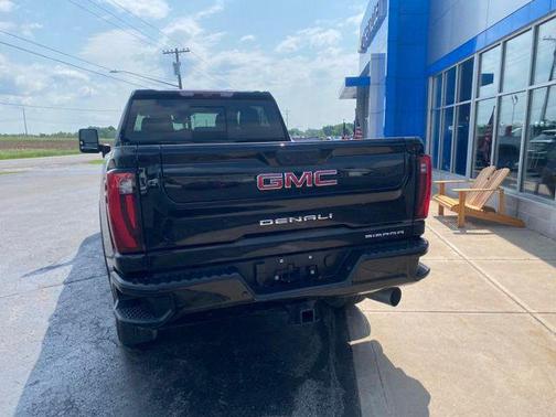 2024 GMC Sierra 2500 Denali