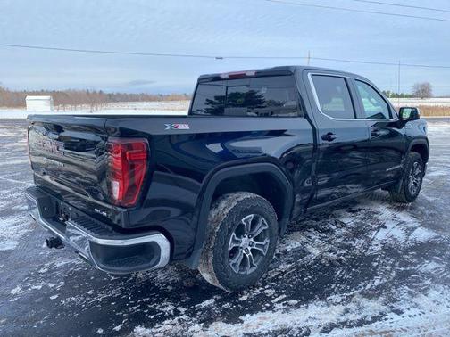 2023 GMC Sierra 1500 SLE