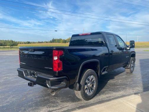 2025 Chevrolet Silverado 2500 Custom