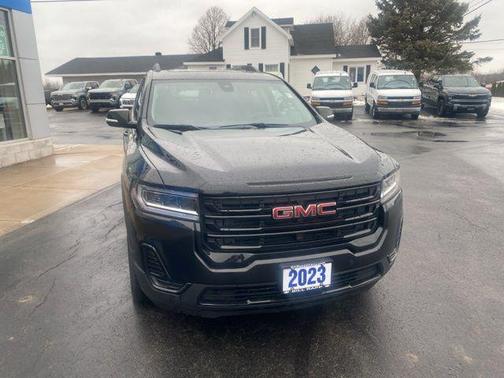 2023 GMC Acadia SLE