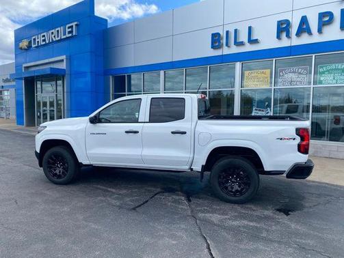 Summit White 2026 Chevrolet Colorado WT
