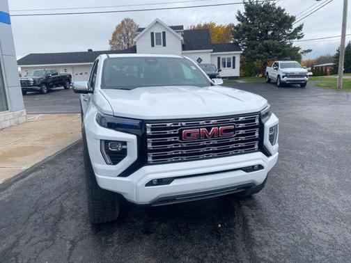 2023 GMC Canyon Denali