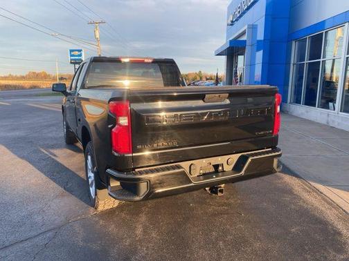 2020 Chevrolet Silverado 1500 Custom