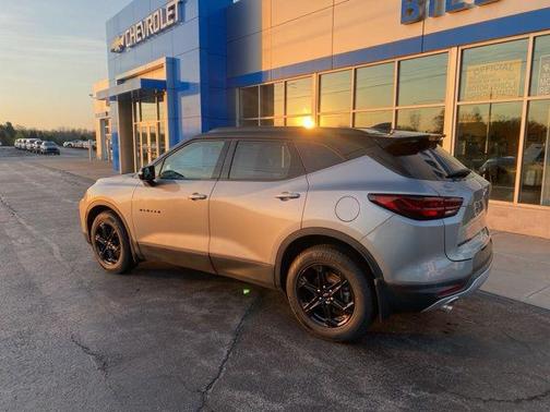 Sterling Gray Metallic 2023 Chevrolet Blazer 3LT