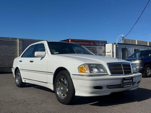 2000 Mercedes-Benz C-Class Base