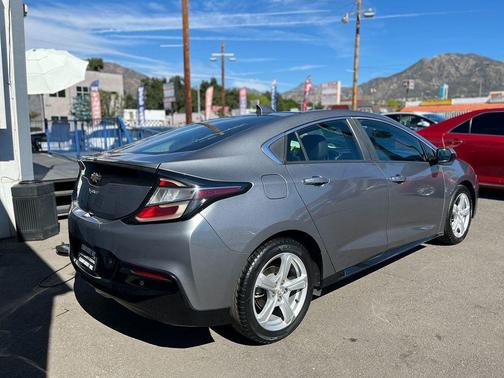 2018 Chevrolet Volt LT