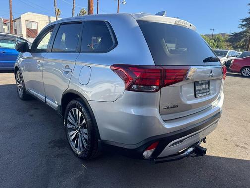 2019 Mitsubishi Outlander SE